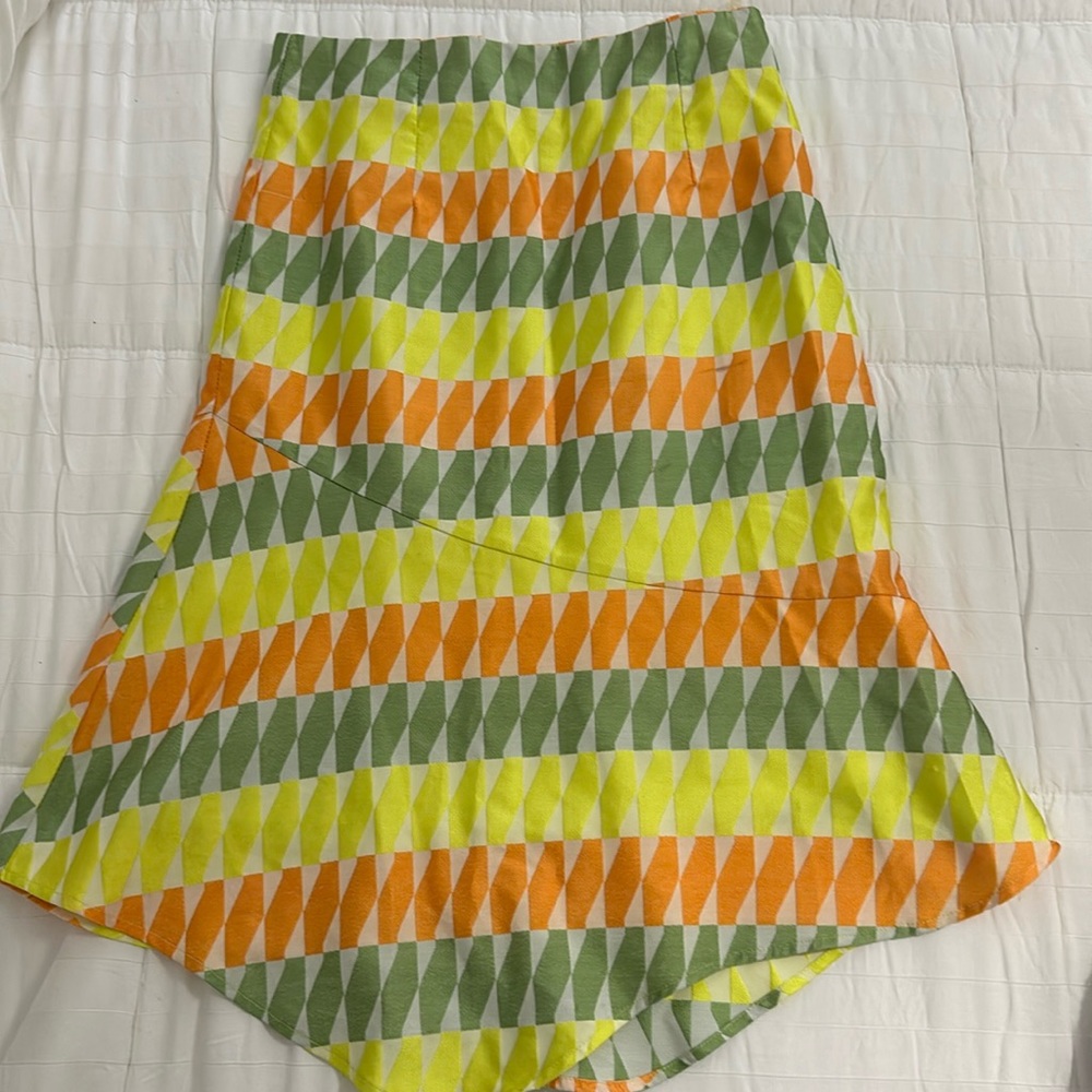 Gracia brand beautiful skirt in small.